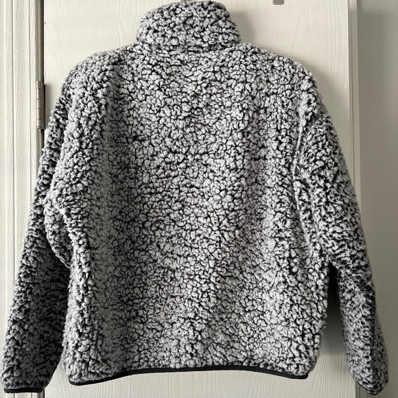 Express Kangaroo Pocket Gray Sherpa Sweater - Picture 6 of 7